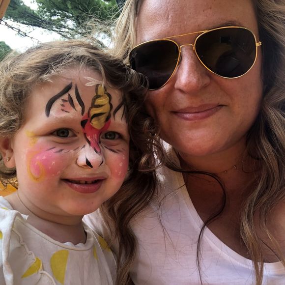 Meet your Posher, Renée - Picture 1 of 1